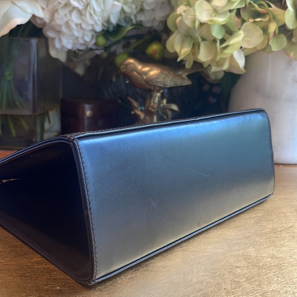 Salvatore Ferragamo Gancini Brown Leather Shoulder Bag P21 | RARE COLOR! - Picture 8 of 16